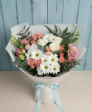 Букет цветов из:  Розы, Лизиантусы и Хризантемы в Тайшете