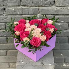 Цветочная композиция из Розы в коробке в Тайшете
