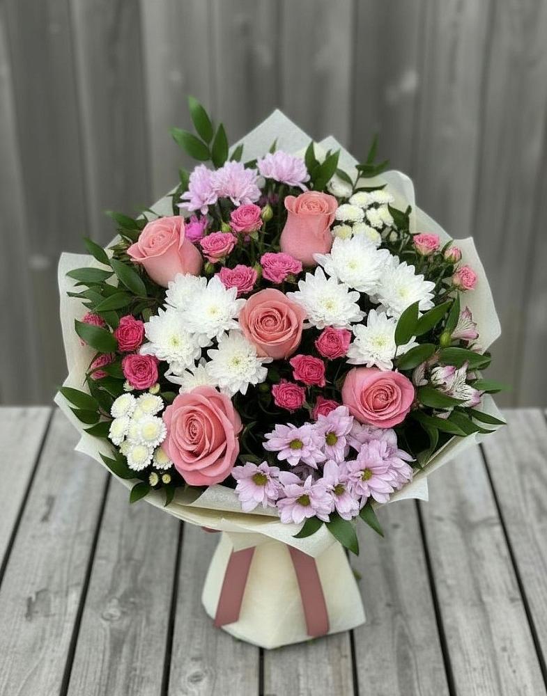 Букет цветов из: Альстромерии, Гвоздики, Розы и Хризантемы в Тайшете