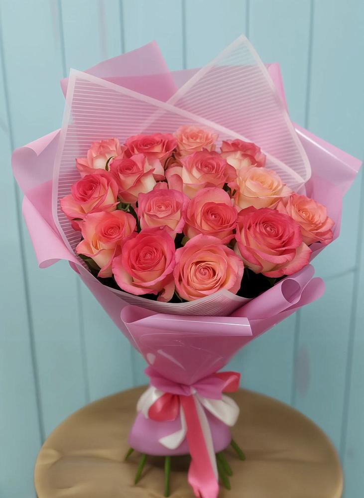 Букет 15 Розовых роз Равель в Тайшете