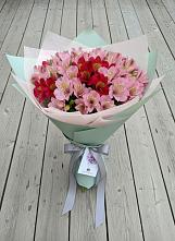 Букет цветов из:  Альстромерии #REPLACE_PRED# Тайшете