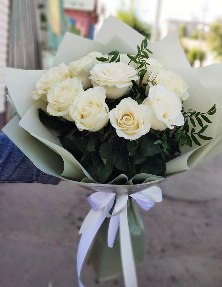 Букет Белые розы Проуд в Тайшете
