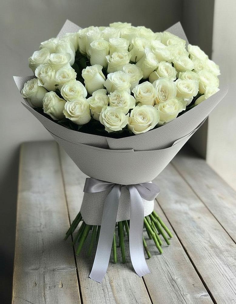 Букет 35 Белых роз в Тайшете