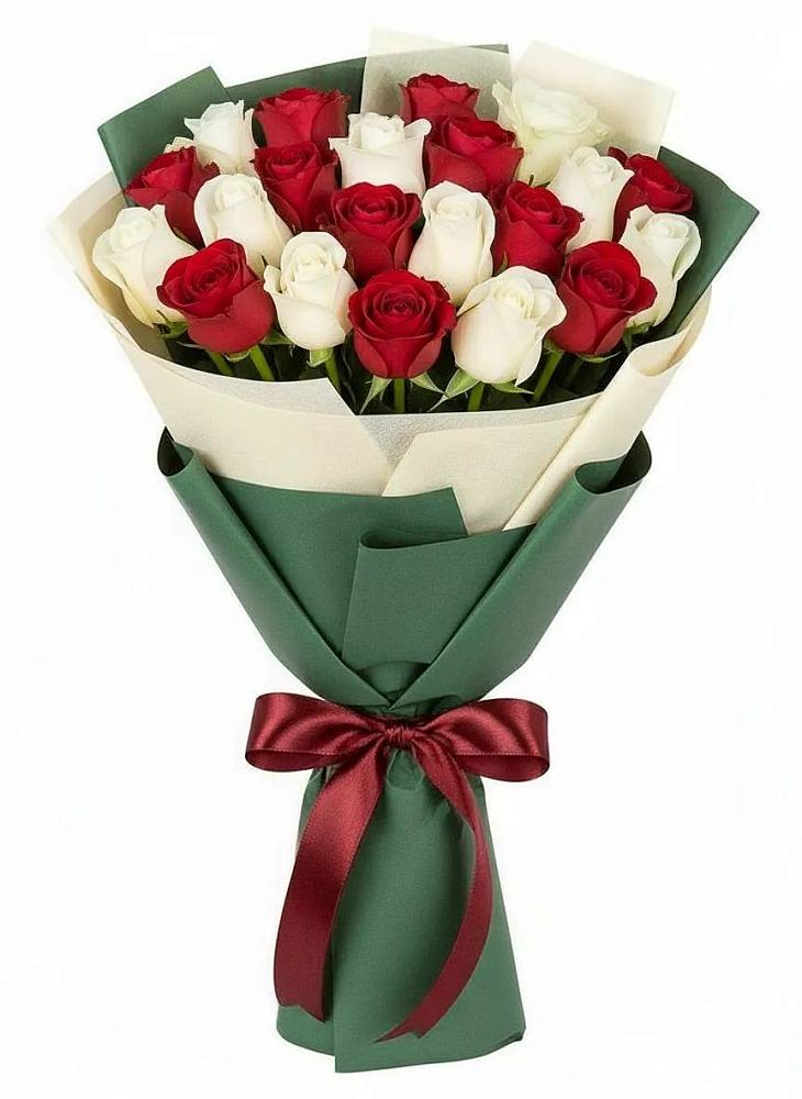 Букет Микс из красных и белых роз в Тайшете