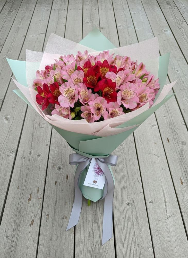 Букет цветов из: Альстромерии в Тайшете