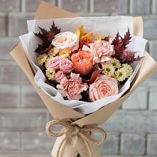 Букет цветов из:  Гвоздики, Хризантемы и Розы в Тайшете