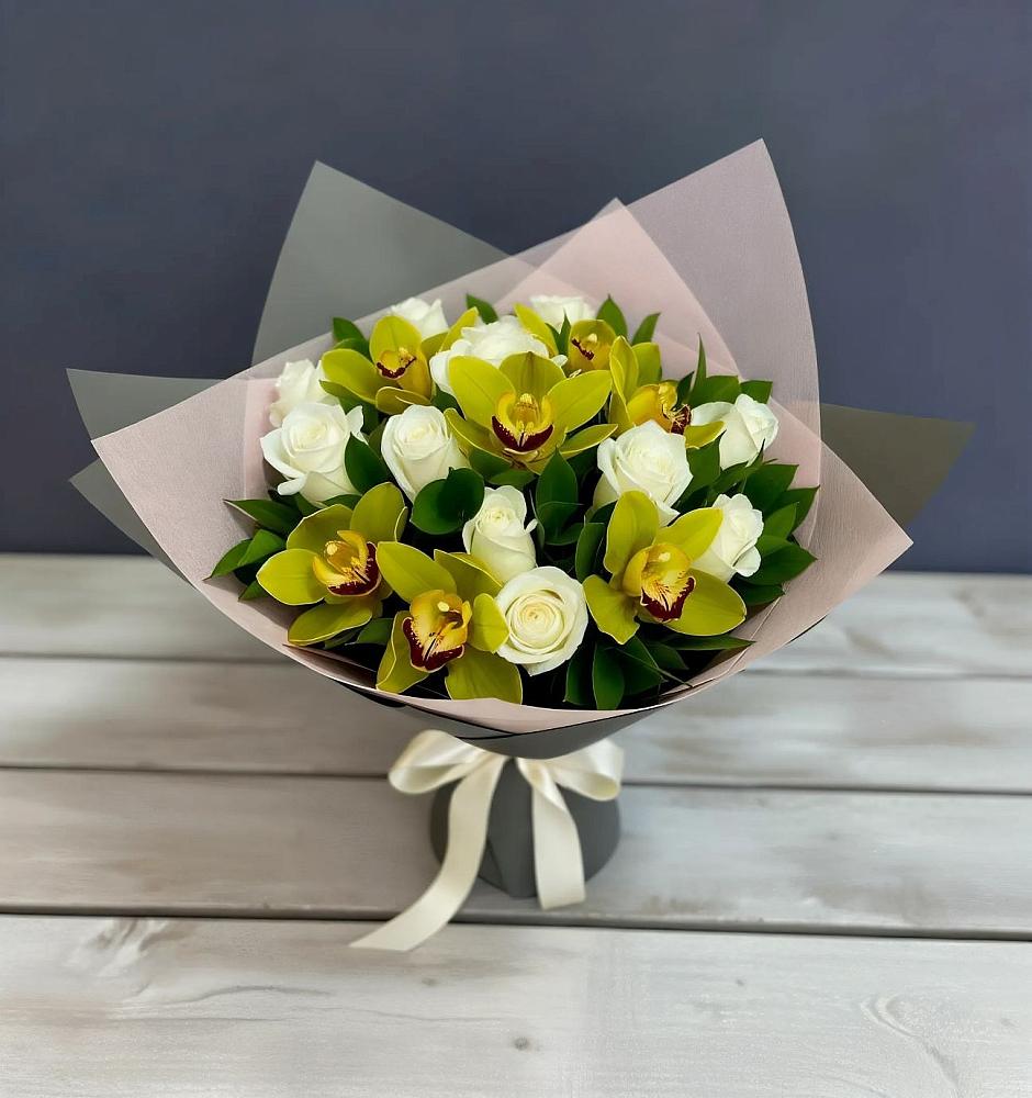 Букет цветов из: Орхидеи и Розы в Тайшете