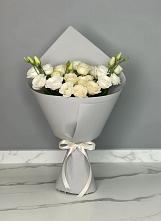 Букет цветов из:  Розы и Лизиантусы в Тайшете